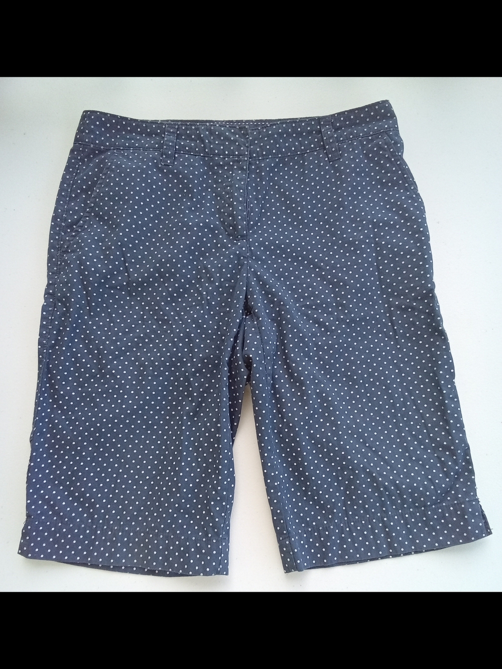 ​IZOD Women's Navy Blue Polka Dot 100% Cotton Bermuda Shorts - Size 6